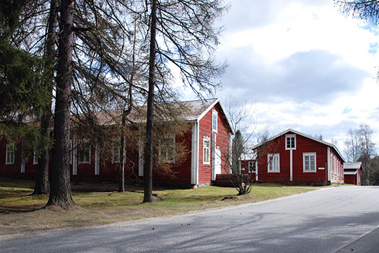 Photo shows the small Kuhmo museum avilable for sightseeing trips made from Villa Cone Beach.